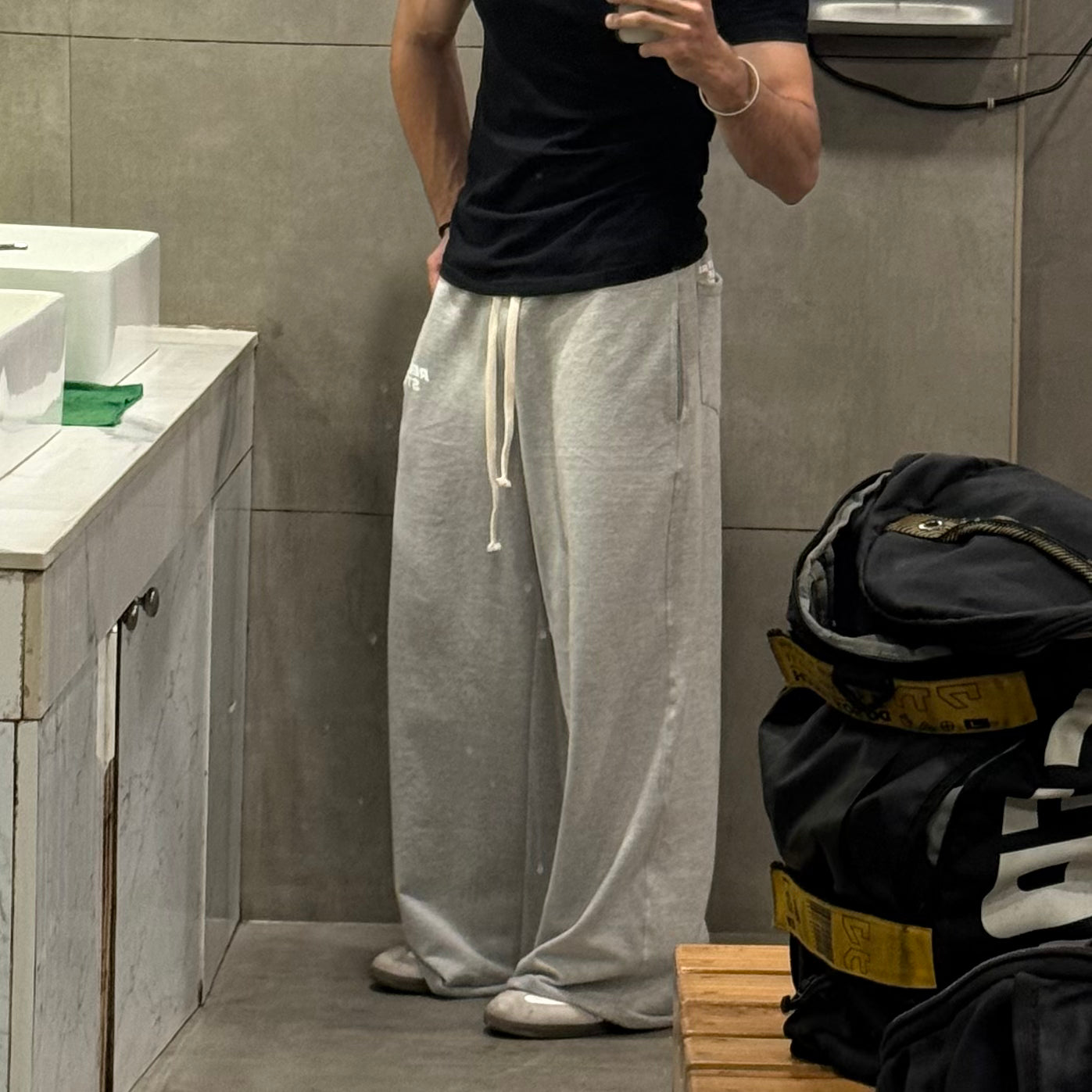 NOT YOUR BASIC SWEATPANTS (GRAY)