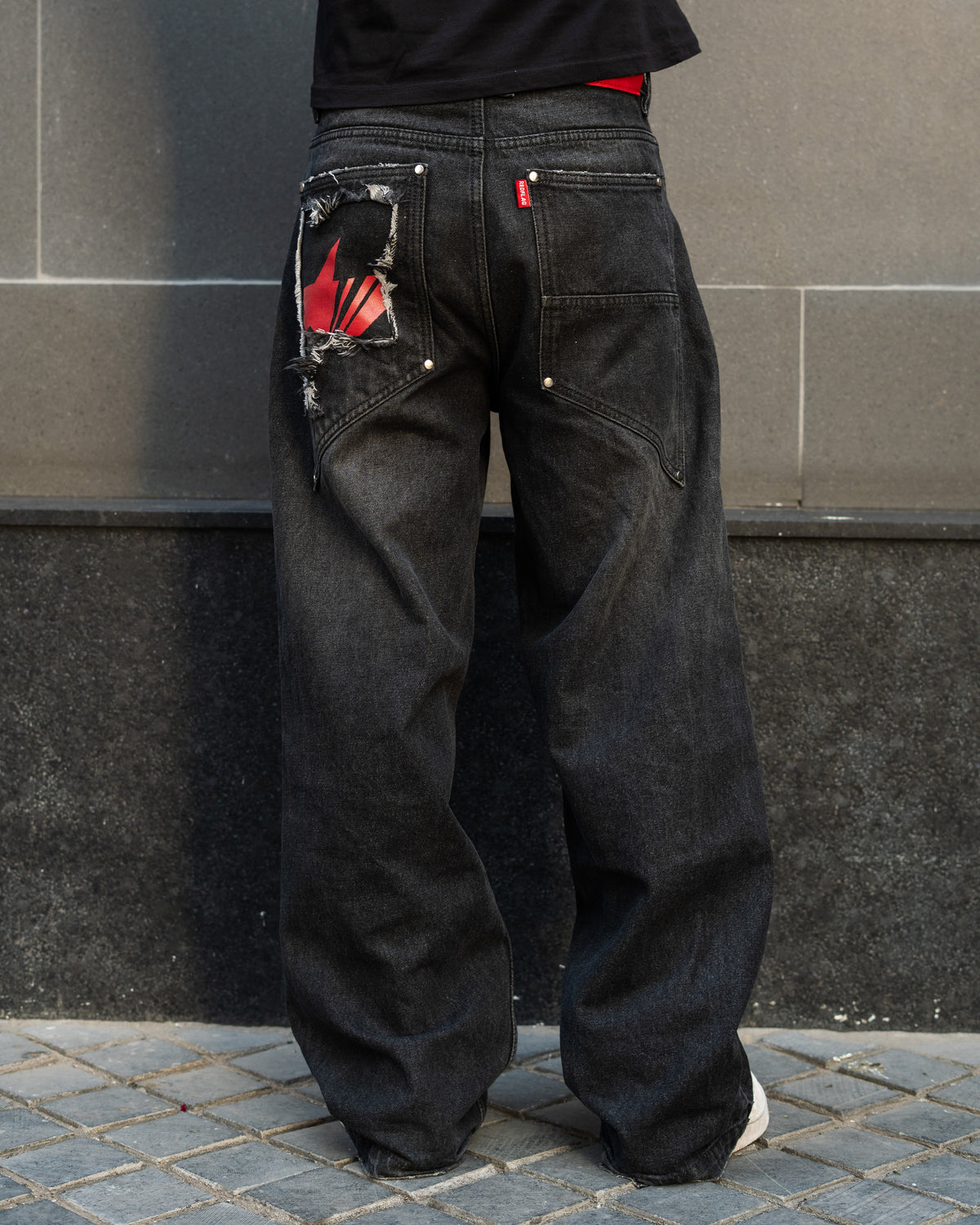 COR3 BLACK WASHED JEANS