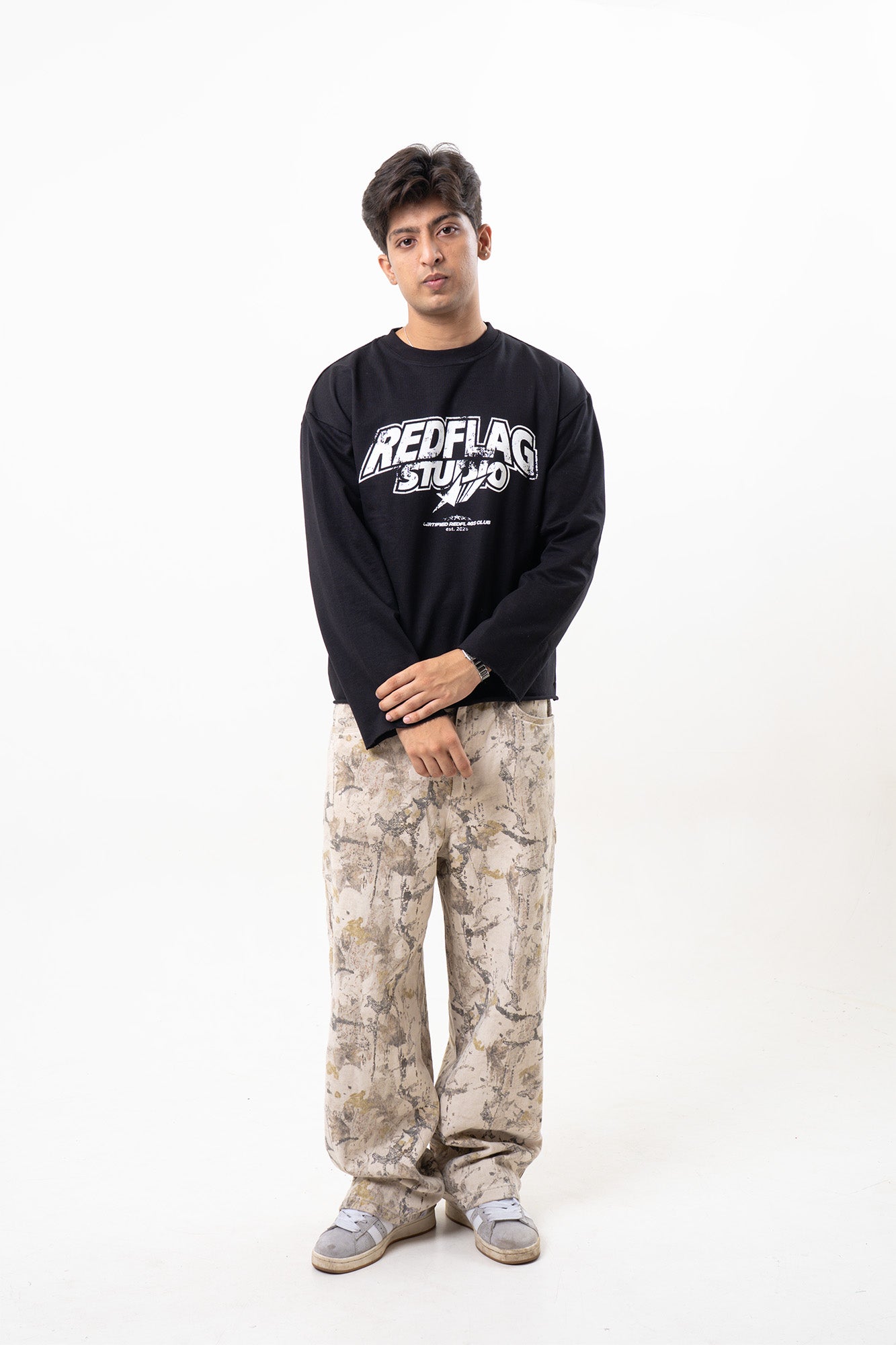 V2 GIVE A DAMN Long Sleeve Tee